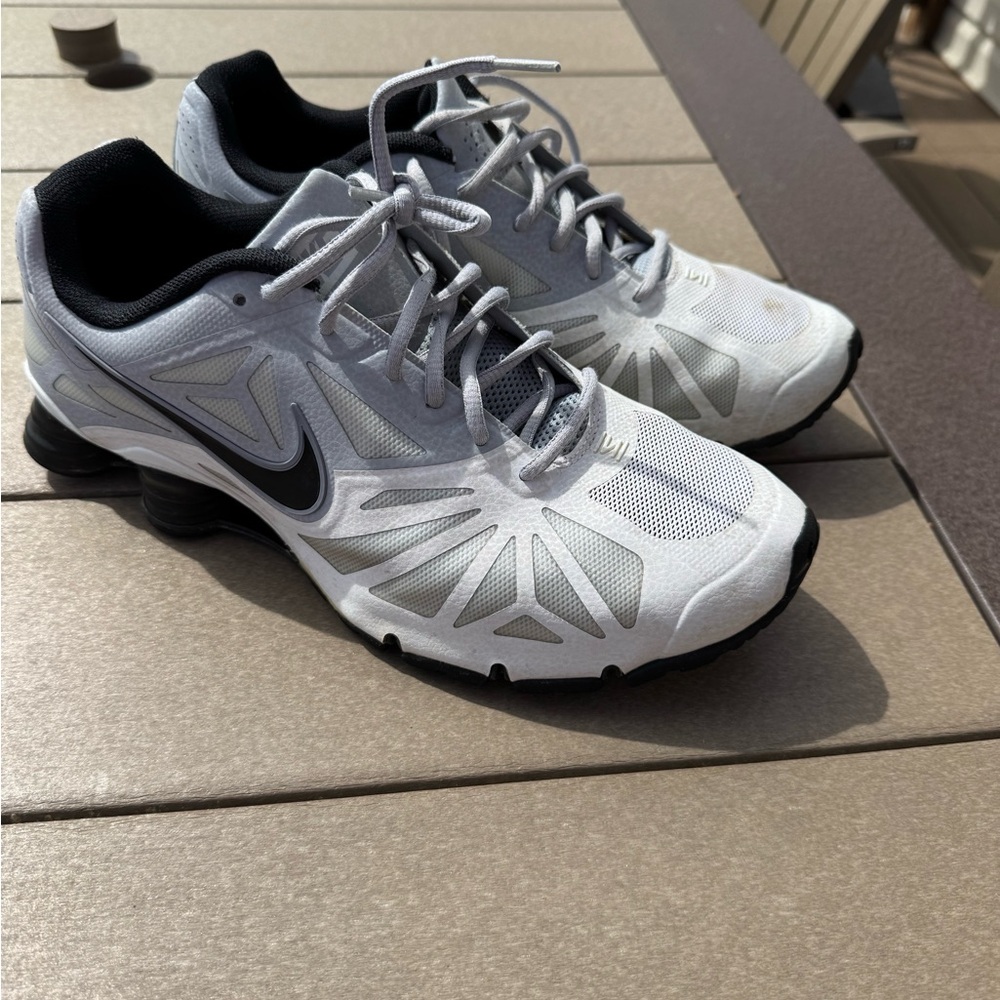 Nike White and Black Athletic Shoes Dynamic Design